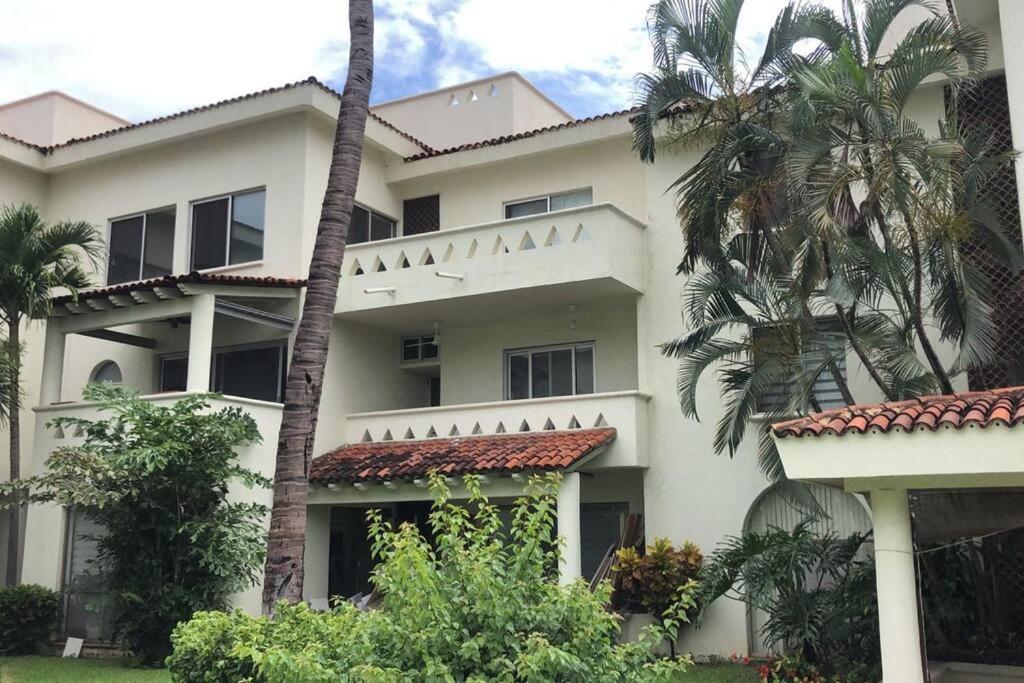 Hermoso Apartamento En Manzanillo Con Alberca Y Cancha De Tenis, Ideal Para Relajarse Y Disfrutar De Una Escapada Tranquila En El Paraiso Tropical Extérieur photo