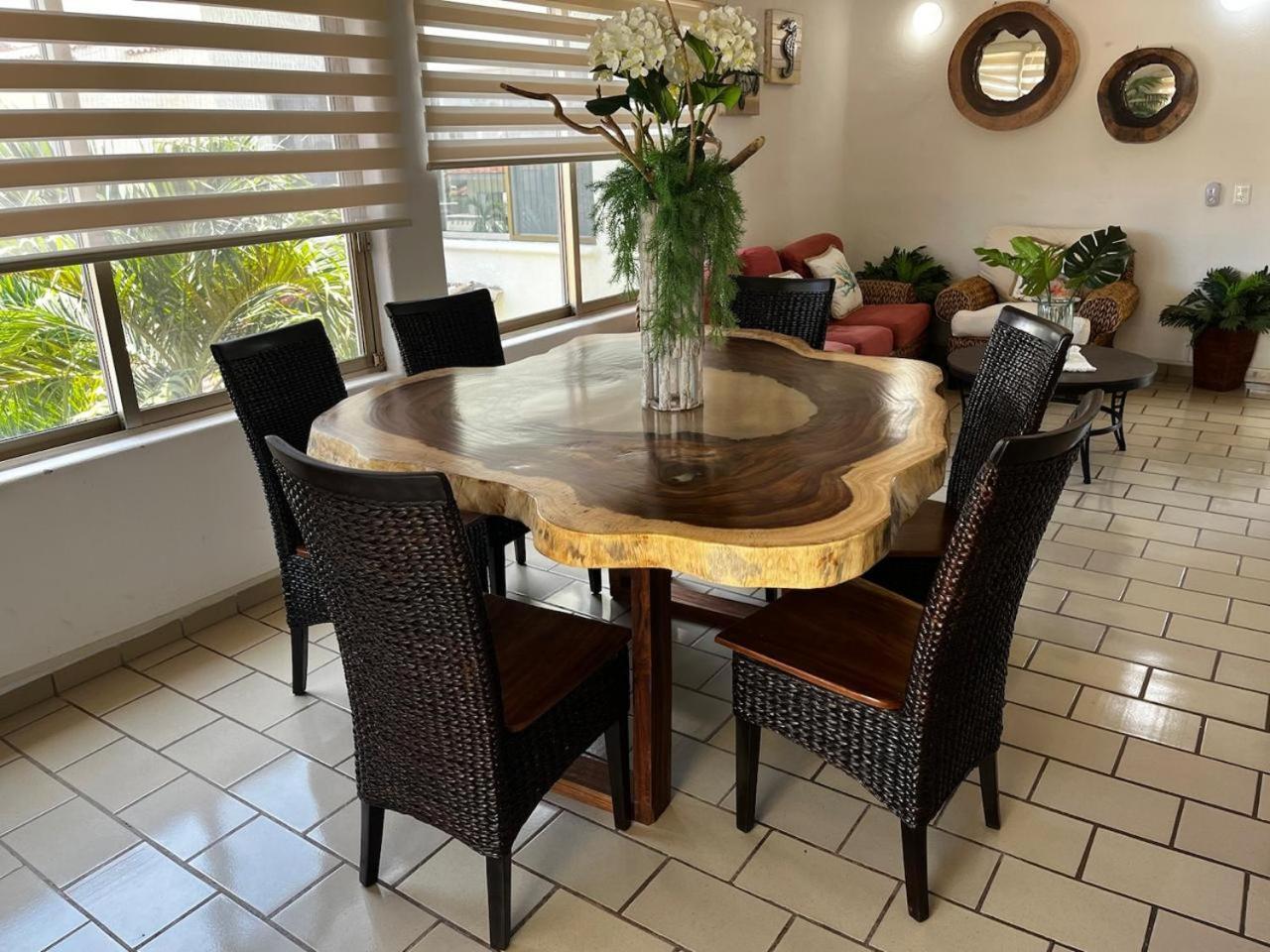 Hermoso Apartamento En Manzanillo Con Alberca Y Cancha De Tenis, Ideal Para Relajarse Y Disfrutar De Una Escapada Tranquila En El Paraiso Tropical Extérieur photo